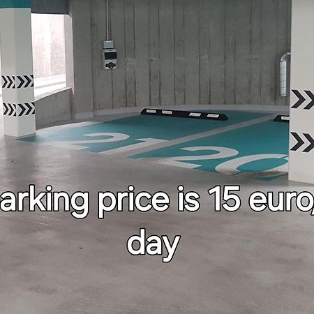 Happy Inn Egle, Self Check-In-24-7, A-C, Parking-In-The-Underground-Garage Vilnius Exterior photo